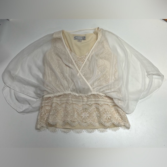 Anthropologie Beyond Vintage Batwing Top with Lace Liner in Ivory Size XS Blouse - Picture 2 of 9